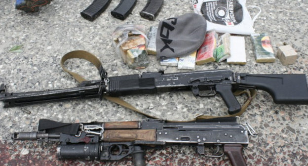 Оружие, изъятое в ходе КТО. Май 2013 г. Фото НАК, http://nac.gov.ru