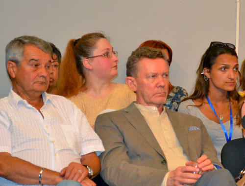 Участники VI международного грузино-российского поэтического фестиваля "Во весь голос" во время пресс-конференции. Тбилиси, 14 июля 2013 г. Фото Эдиты Бадасян для "Кавказского узла" Участники VI международного грузино-российского поэтического фестиваля "Во весь голос" во время пресс-конференции. Тбилиси, 14 июля 2013 г. Фото Эдиты Бадасян для "Кавказского узла"