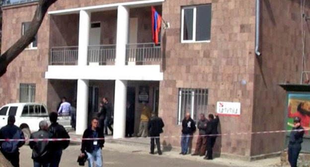 Здание администрации села Прошян Котайкской области Армении. Фото http://rus.azatutyun.am/