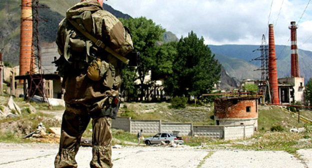 Сотрудник правоохранительных органов. Фото:  Владимир Аносов. ЮГА.ру