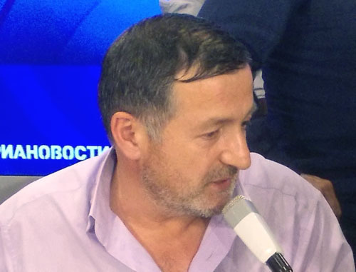 Абдулбаки Тодашев, отец убитого в США сотрудниками ФБР Ибрагима Тодашева во время пресс-конференции. Москва, 30 мая 2013 г. Фото Карины Гаджиевой для "Кавказского узла"
