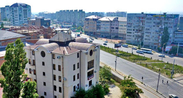 Проспект Акушинского в Махачкале, Дагестан. Фото: Эльдар Расулов, Сергей Мартьянов, http://www.odnoselchane.ru/