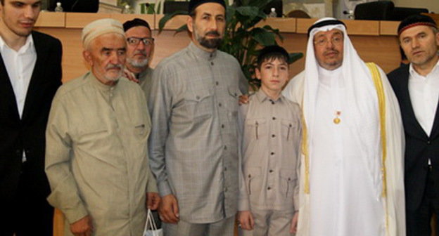 Гости и участники Всероссийского конкурса по чтению Корана среди инвалидов по зрению. Грозный, 24 августа 2013 г. Фото: риу-грозный.рф