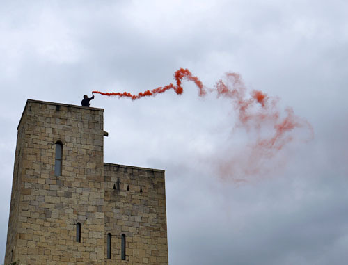 Акция "Сигнальные костры" прошла на территории историко-мемориального комплекса "Ватан". Дагестан, Гунибский район, 16 сентября 2013 г. Фото Патимат Махмудовой для "Кавказского узла"