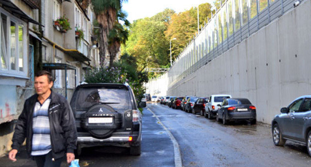 Улица 20-й горнострелковой дивизии в Сочи. Сентябрь 2013 г. Фото Светланы Кравченко для "Кавказского узла"