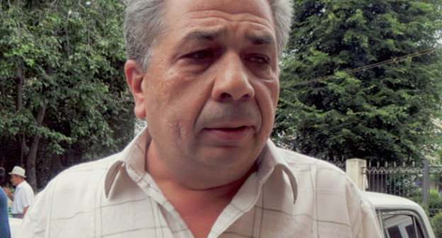 Отец Рафаела Авагяна Сергей Авагян после вынесения приговора его сыну. Нагорный Карабах, Степанакерт, 23 июля 2013 г. Фото Алвард Григорян для "Кавказского узла"