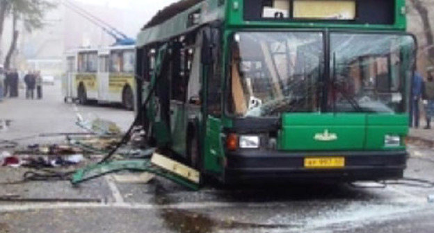 На месте взрыва в автобусе. Волгоград, 21 октября 2013 г. Фото mchs.gov.ru 