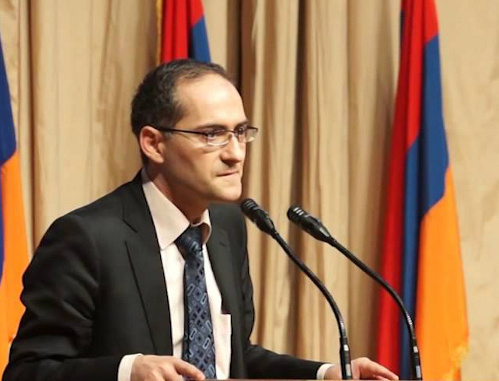 Пресс-секретарь АНК Арман Мусинян. Кадр из видеорепортажа информационно-аналитического сайта 1in.am 