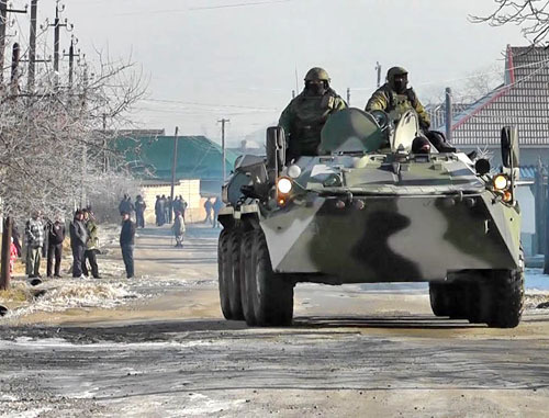 Спецоперация в городе Чегем в Кабардино-Балкарии. 30 декабря 2013 г. Фото Людмилы Маратовой для "Кавказского узла"