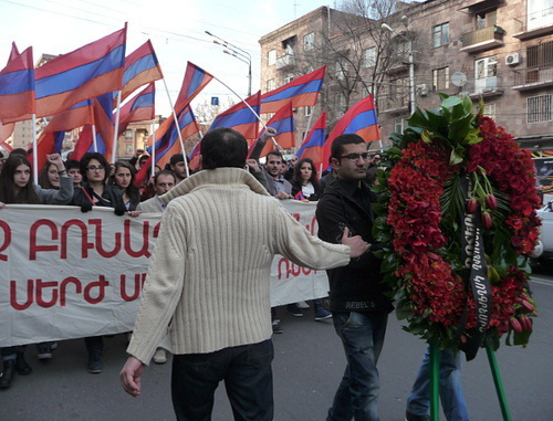 Ереван, 1 марта 2014 г. Шествие в память о погибших во время акции протеста 1 марта 2008 года. Фото Армине Мартиросян для "Кавказского узла"