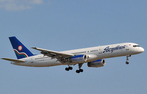 Самолет авиакомпании "Якутия". Фото: E233renmei http://commons.wikimedia.org/ Самолет авиакомпании "Якутия". Фото: E233renmei http://commons.wikimedia.org/