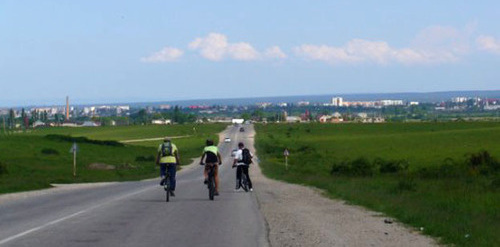 Вид на город Нальчик, КБР. Фото: Ansar http://www.velonalchik.ru/