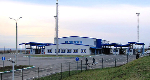 КПП "Донецк" в Ростовской области. Фото: http://www.yuga.ru/news/336756/