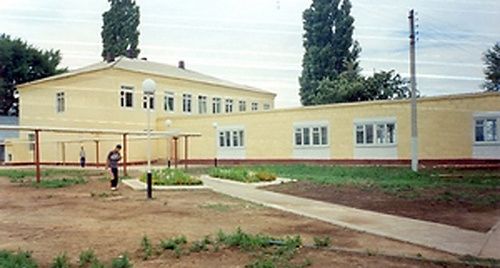Территория Разночиновского дома-интерната. Фото: http://ww.ast-news.ru/node/3802 Территория Разночиновского дома-интерната. Фото: http://ww.ast-news.ru/node/3802