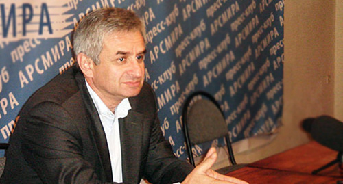 Рауль Хаджимба. Фото: http://www.era-abkhazia.org/news/index.php?ELEMENT_ID=1091 Рауль Хаджимба. Фото: http://www.era-abkhazia.org/news/index.php?ELEMENT_ID=1091