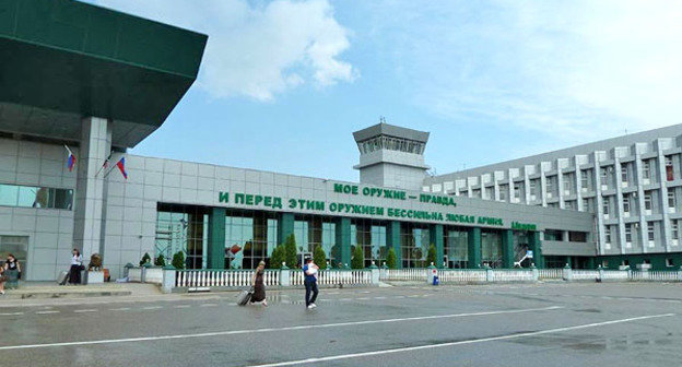 Аэропорт города Грозный. Фото http://moygrozny.ru/2677-foto-aeroporta-groznyy.html