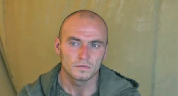Российский военный, задержанный на территории Украины. 25 августа 2014 г. Кадр из видео пользователя ИС, размещенное на www.youtube.com