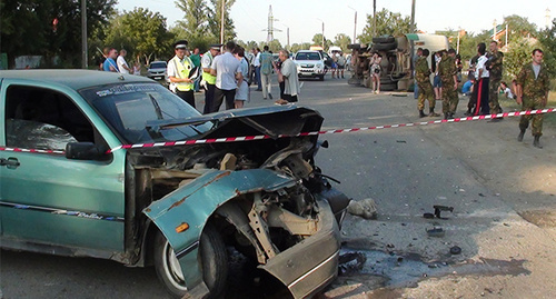 На месте ДТП,  Аксайский район Ростовская область, 28 августа 2014. 
Фото: http://www.61.mchs.gov.ru/operationalpage/emergency/detail.php?ID=27026