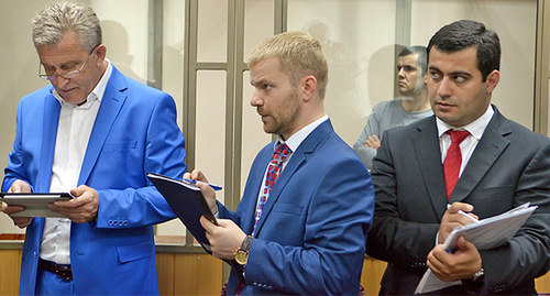 Адвокаты Саида Амирова на заседании суда, Июль 2014. Фото Олега Пчелова для "Кавказского узла" Адвокаты Саида Амирова на заседании суда, Июль 2014. Фото Олега Пчелова для "Кавказского узла"