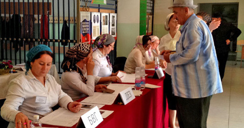 Выборы в органы местного самоуправления. Избирательный участок №173 село Гелдаган. Чечня, 14 сентября 2014 г. Фото Магомеда Магомедова для "Кавказского узла"