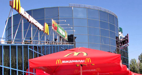 Ресторан быстрого питания McDonald's в Волгограде. Фото Вячеслава Ященко для "Кавказского узла" Ресторан быстрого питания McDonald's в Волгограде. Фото Вячеслава Ященко для "Кавказского узла"