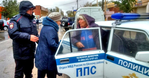 Эвакуация жителей Ейского района из-за непогоды. Краснодарский край, 24 сентября 2014 г. Фото пресс-службы ГУ МВД России по Краснодарскому краю
