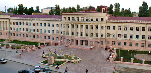 Дагестанский государственный педуниверситет (ДГПУ). Фото: Shamil Magomedov https://ru.wikipedia.org