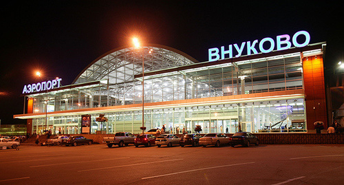 Аэропорт Внуково. Фото: Maxfastov, https://upload.wikimedia.org/wikipedia/commons/thumb/8/8d/Vko_international.jpg/1920px-Vko_international.jpg Аэропорт Внуково. Фото: Maxfastov, https://upload.wikimedia.org/wikipedia/commons/thumb/8/8d/Vko_international.jpg/1920px-Vko_international.jpg