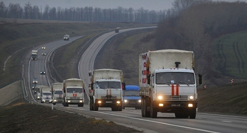 Гуманитарный конвой МЧС с гуманитарной помощью Донбасу. Фото: http://www.mchs.gov.ru/ Гуманитарный конвой МЧС с гуманитарной помощью Донбасу. Фото: http://www.mchs.gov.ru/