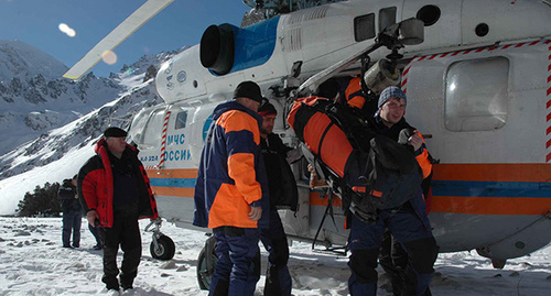 Поисково-спасательные работы в горах. Фото: http://www.07.mchs.gov.ru/operationalpage/emergency/detail.php?ID=40570
