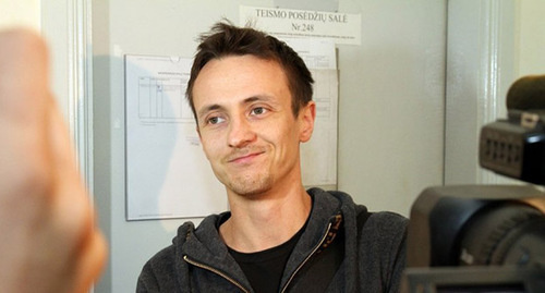 Деги Дудаев. Фото: DELFI R.Achmedovo nuotr.), http://g3.dcdn.lt//images/pix/degis-dudajevas-63393136.jpg