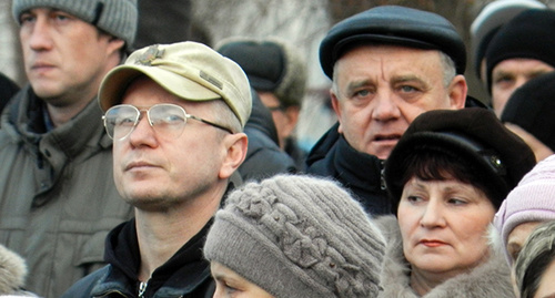 Участники митинга с требованием от властей не допустить закрытия "Химпрома". Волгоград, 26 декабря 2014 г. Фото Татьяны Филимоновой для "Кавказского узла" Участники митинга с требованием от властей не допустить закрытия "Химпрома". Волгоград, 26 декабря 2014 г. Фото Татьяны Филимоновой для "Кавказского узла"