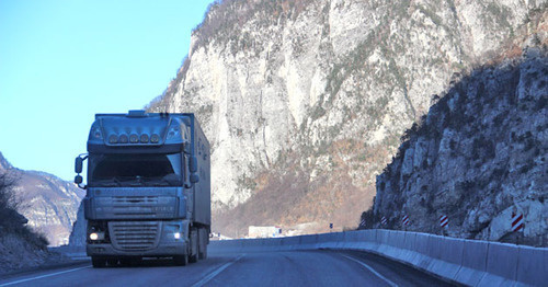 Военно-Грузинская дорога, Северная Осетия.   
Фото Ахмеда Альдебирова для "Кавказского узла"