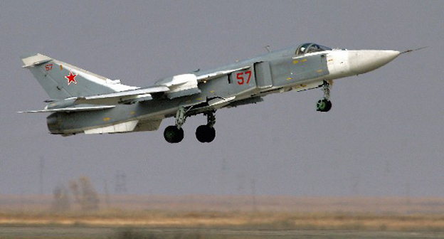 Взлёт бомбардировщика Су-24. Фото: http://bloknot-volgograd.ru/news/pod-volgogradom-rukhnul-samolet-su-24-minoborony-r-574704