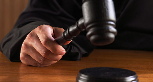 Молоток судьи. Фото: http://www.nn.ru/news/society/2012/10/21/v_nizhegorodskom_oblastnom_sude_vynesen_prigovor_uchastnikam_bandy/