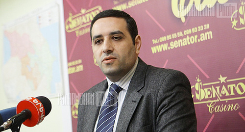 Пресс-конференция тюрколога Левона Овсепяна. Фото: PanARMENIAN Photo / Vahan Stepanyan, http://www.panarmenian.net/rus/photoset/1502/10922 Пресс-конференция тюрколога Левона Овсепяна. Фото: PanARMENIAN Photo / Vahan Stepanyan, http://www.panarmenian.net/rus/photoset/1502/10922