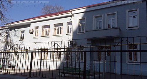 Больница в Ростове-на-Дону. Фото: http://bloknot-rostov.ru/news/vrachey-ostavivshikh-patsienta-umirat-na-ulitse-uv-586528 Больница в Ростове-на-Дону. Фото: http://bloknot-rostov.ru/news/vrachey-ostavivshikh-patsienta-umirat-na-ulitse-uv-586528