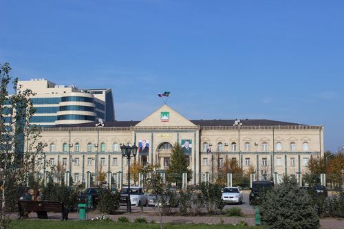 Мэрия Грозного. Фото Ахмеда Альдебирова для "Кавказского узла"
