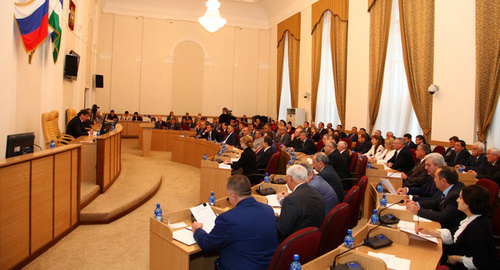 Заседание парламента КБР. Фото: http://parlament-kbr.ru/files/gallery/20150213151812_IMG_0791_.JPG