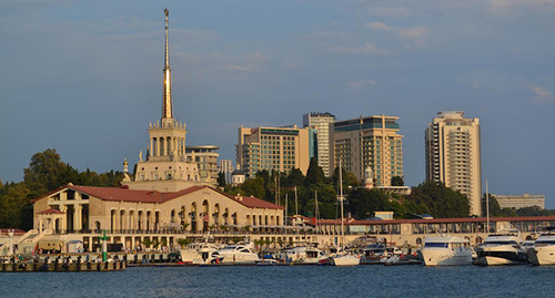 Причал морского порта в Сочи. Фото Светланы Кравченко для "Кавказского узла" Причал морского порта в Сочи. Фото Светланы Кравченко для "Кавказского узла"