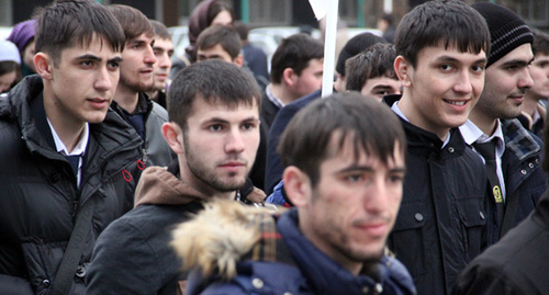 Участники митинга в Грозном, март 2015. Фото Ахмеда Альдебирова для "Кавказского узла"