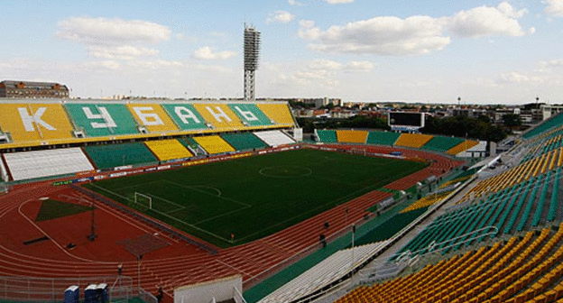 Стадион "Кубань" Фото: http://image.newsru.com/pict/id/large/1508149_20121004150508.gif