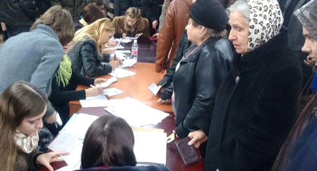В Волгограде прошли публичные слушания по вопросу  строительства   кафедрального   собора  в честь святого благоверного князя Александра Невского. 11 ноября 2015 г. Фото Татьяны Филимоновой для "Кавказского узла"