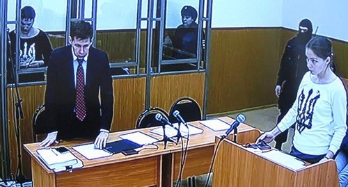 Допрос Веры Савченко в Донецком городском суде Ростовской области, 9 декабря 2015 года, кадр с монитора видеотрансляции. Фото Константина Волгина для "Кавказского узла"