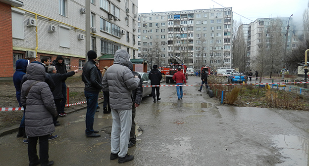 Очевидцы пожара в Волгограде. Фото Татьяны Филимоновой для "Кавказского узла"