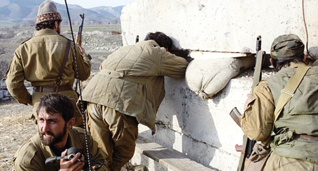 На линии соприкосновения в Нагорном Карабахе. 1992 - 1994 гг. Фото http://minval.az/news/27072