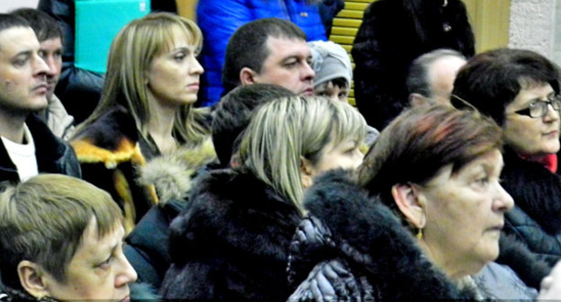 Бывшие жильцы разрушенного в Волгограде дома провели собрание. 30 декабря 2015 г. Фото Татьяны Филимоновой для "Кавказского узла"