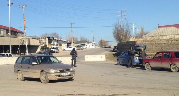 Въезд в Нардаран, 24.12.2015. Фото Азиза Каримова для "Кавказского узла"