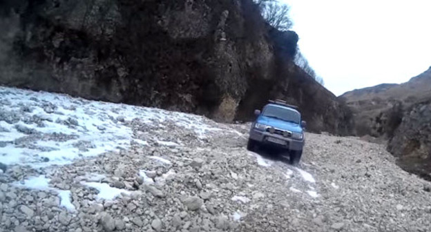 Тызыльском ущелье. КБР. Кадр из видео пользователя Сергей Солтыс https://www.youtube.com/watch?v=3j5xCCj651Y