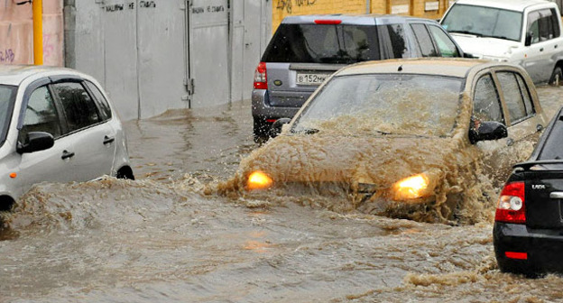 Ливень. Краснодар. Фото Михаила Ступина Юга.ру